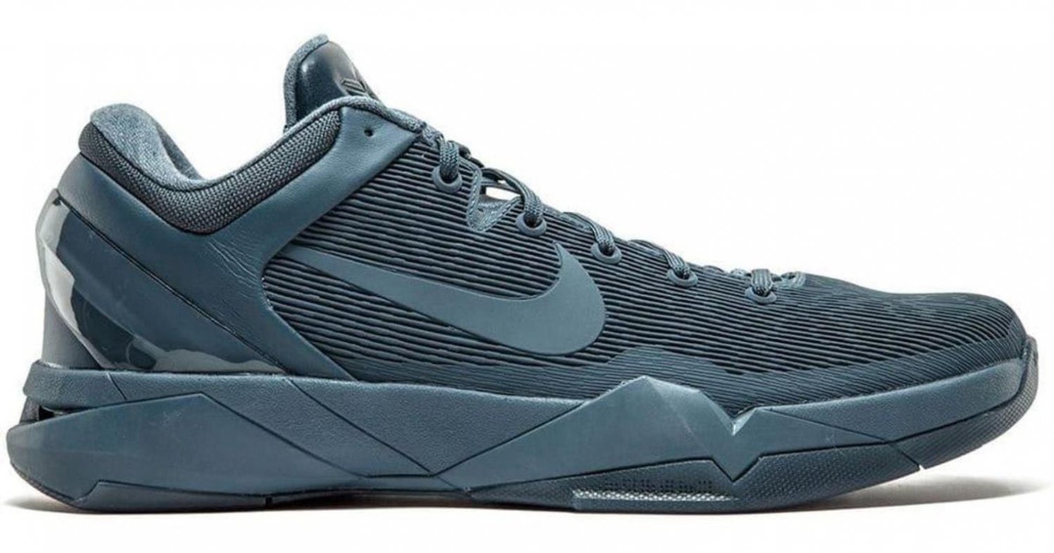 Nike Blue Zoom Kobe 7 Ftb 'fade To Black' Shoes - Size 9.5 for men
